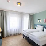 Continental Frankfurt 3* فرانكفورت