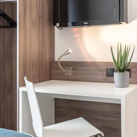 מלון Continental Frankfurt 3*