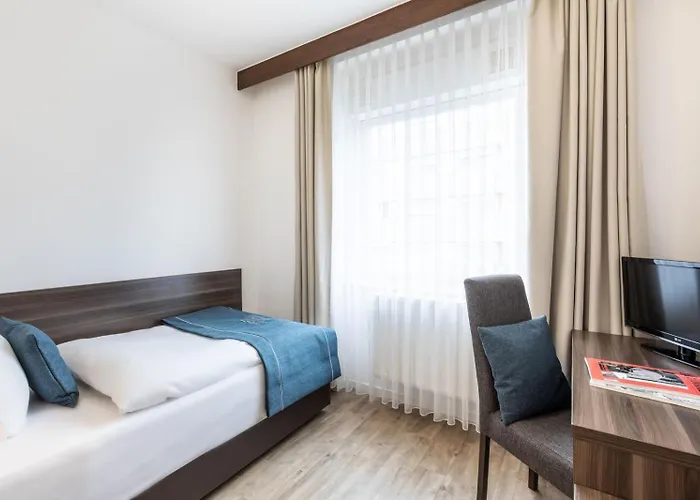 Continental Frankfurt פרנקפורט