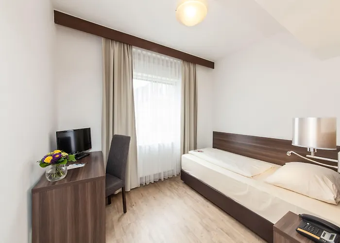 מלון Continental Frankfurt 3*