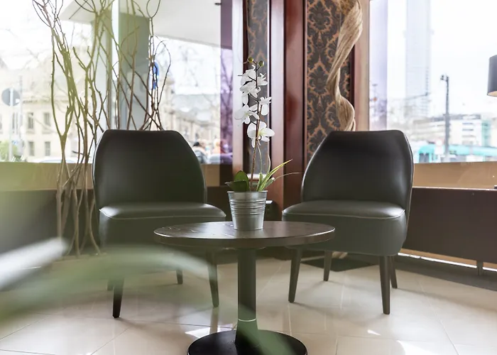 Continental Frankfurt מלון 3*