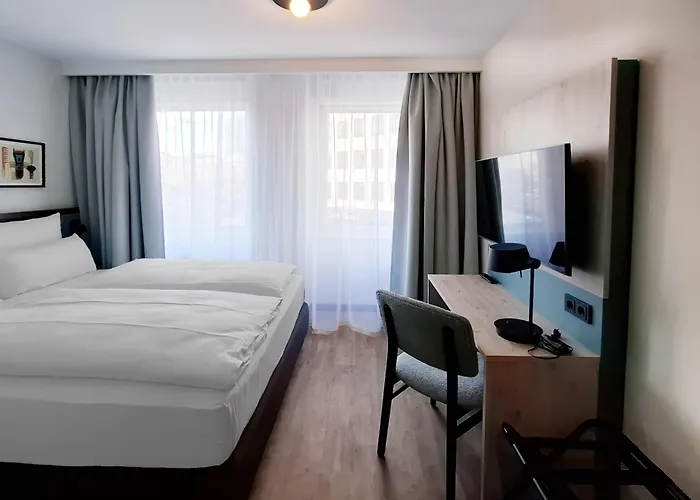 Continental Frankfurt 3* 프랑크푸르트