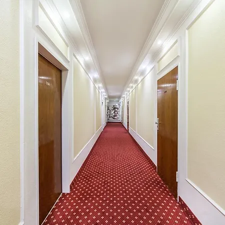 Hotel Continental Frankfurt 3*