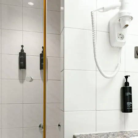 Szálloda Continental Frankfurt 3*