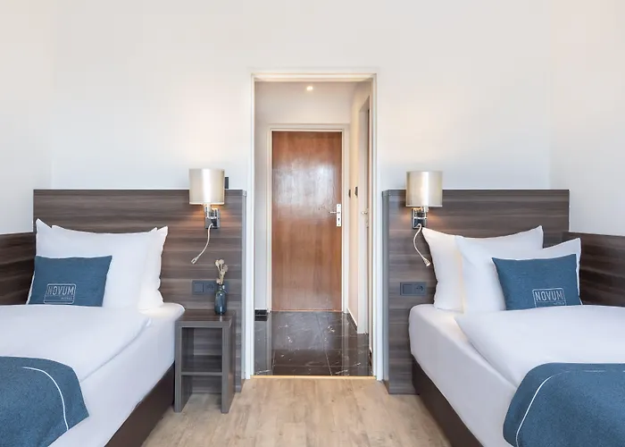 Continental Frankfurt フランクフルト