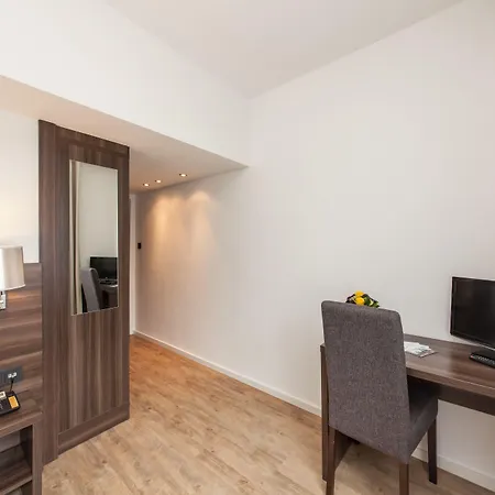 Continental Frankfurt Hotel 3*